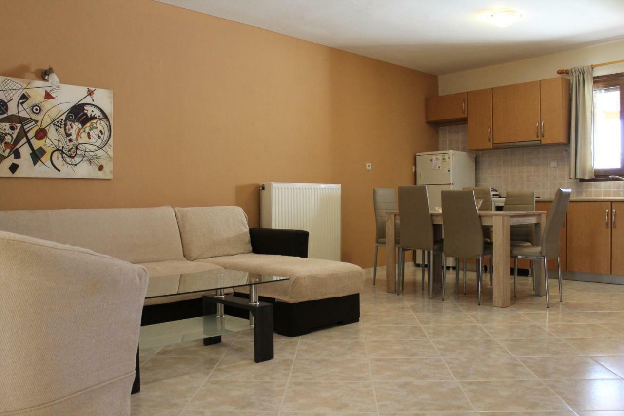 Antelia Homes Скиатос Экстерьер фото