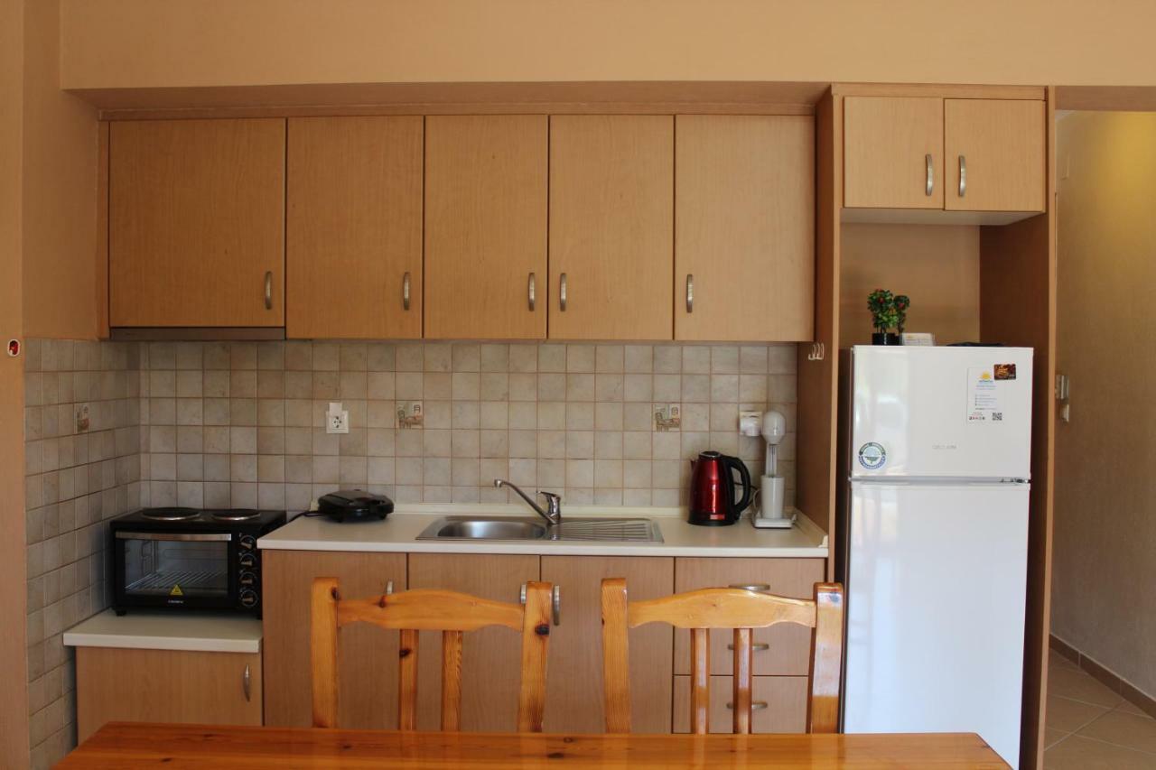 Antelia Homes Скиатос Экстерьер фото